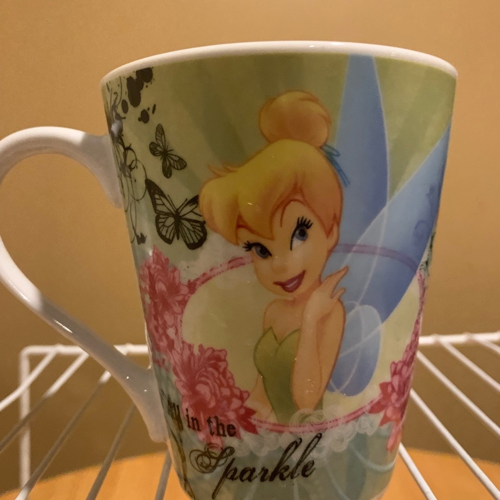 Two Jerry Leigh Tinkerbell Coffee Cups. - Picture 2 of 6